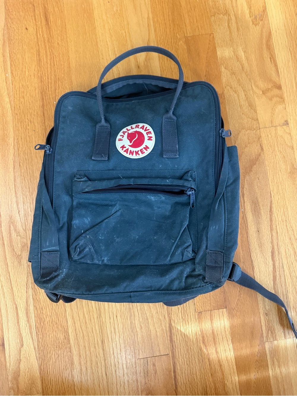 Fjallraven Kånken Dark Blue Backpack with Red Logo